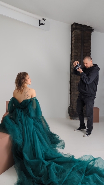 Fotogrāfs Ronalds Šulcs parādīs kā pozēt pilnīgi Jums priekšā.